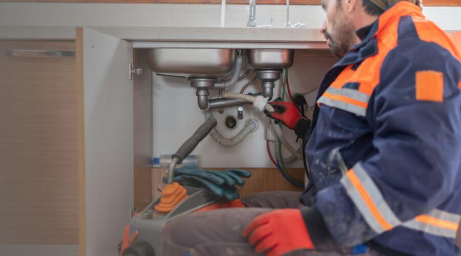 Professional slab leak plumber services in Darrouzett, TX